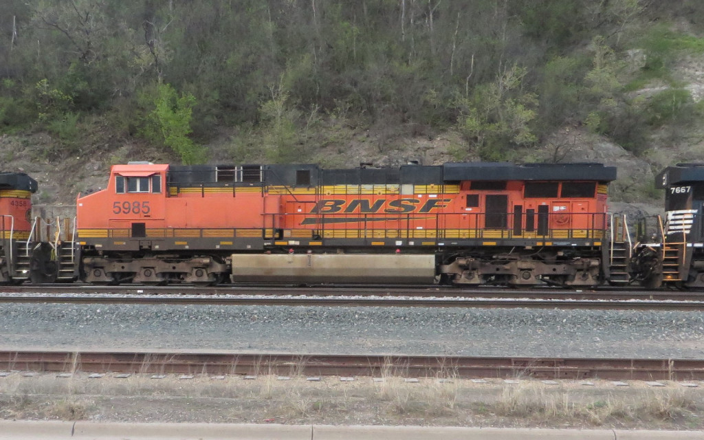 BNSF 5985